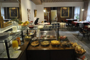 Гостиница City Hotel Saarbrücken  Саарбрюккен